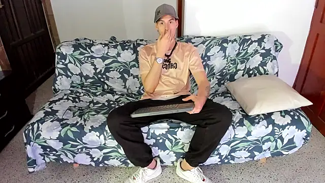 Chat +18 de Vlad__night ao vivo