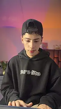 Sebastian_Reed webkamerás műsora