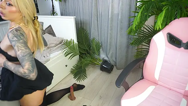 Онлайн чат XXX LanaReals