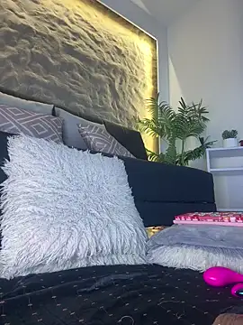 Isa__Blanc লাইভ XXX চ্যাট