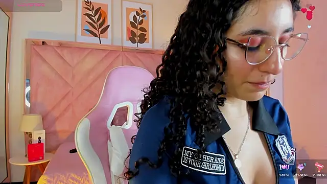 XXX chat uživo modela DemiJones_