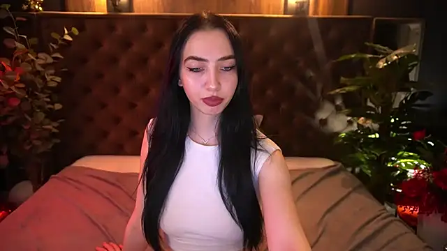 Chat +18 de WildKittenX_ ao vivo