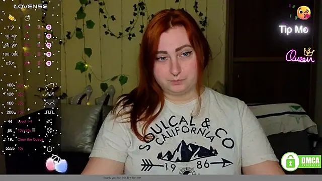 Chat +18 de Alicia_love00 ao vivo