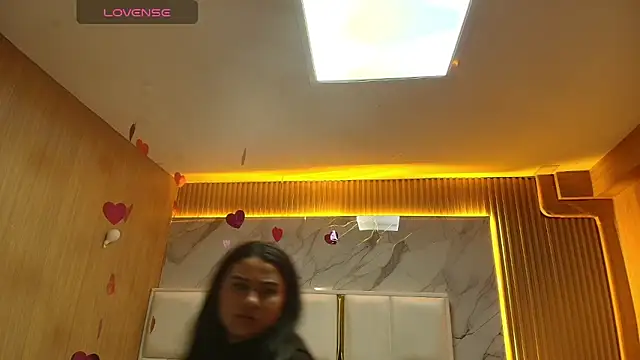 Zarath_tf's Live XXX Chat