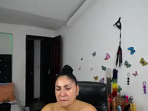 mature_bigboobs10's Live XXX Chat