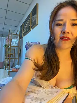 Efangfang 在線直播表演