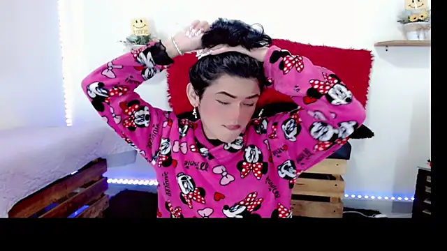 NathalialLooes Show in webcam