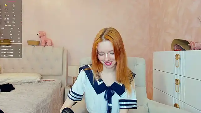 Show modela TarynPalek na web-kameri