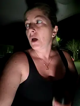 NikkiBlisss Chat XXX live