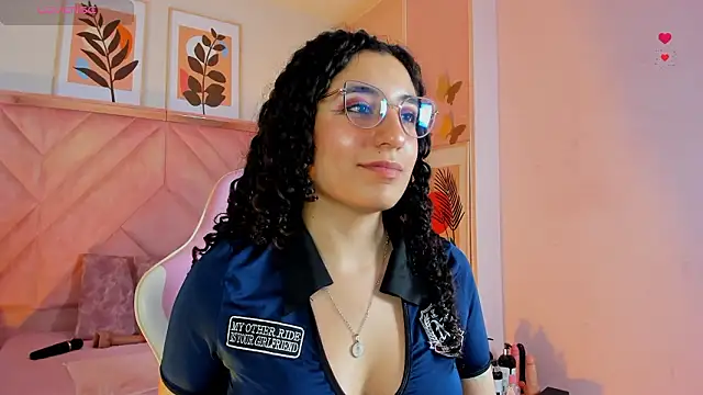 Онлайн чат XXX DemiJones_