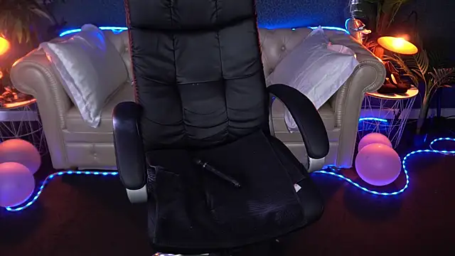 Dafni_Monn: онлайн-секс-чат