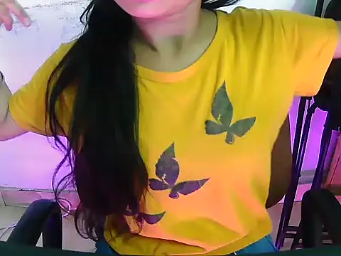 Онлайн чат XXX Hotsurbhi