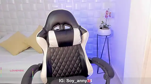 anny_rouse24 – Naživo XXX chat