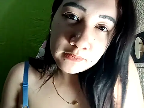 ImYours15 – Naživo XXX chat