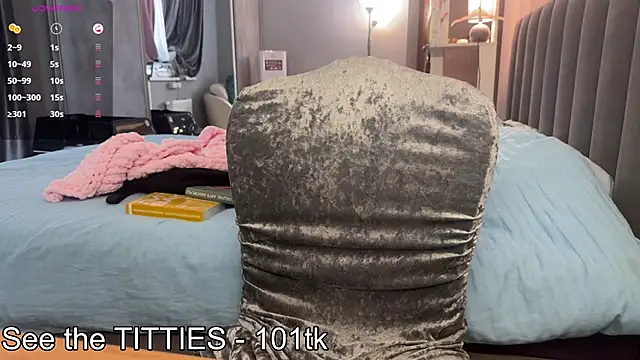 Živý XXX chat emily_is_here_