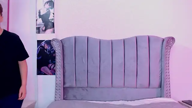 Pertunjukan Kamera Web parys_merida02