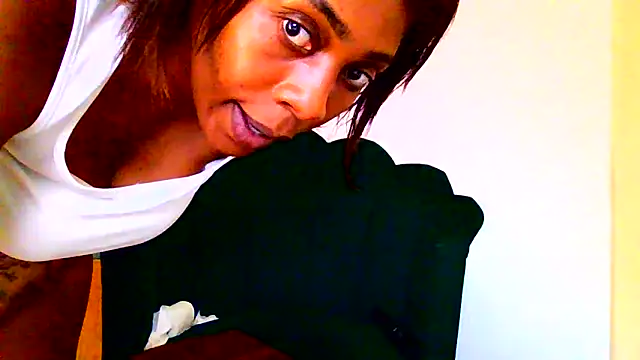 Chat XXX en directo de TALLnBEAUTY