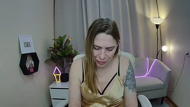 TessaDaybreak: онлайн-секс-чат