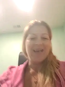 NikkiBlisss Chat XXX in diretta