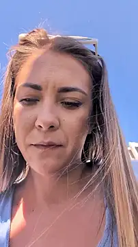 Risky_julia2330 Live XXX-chat