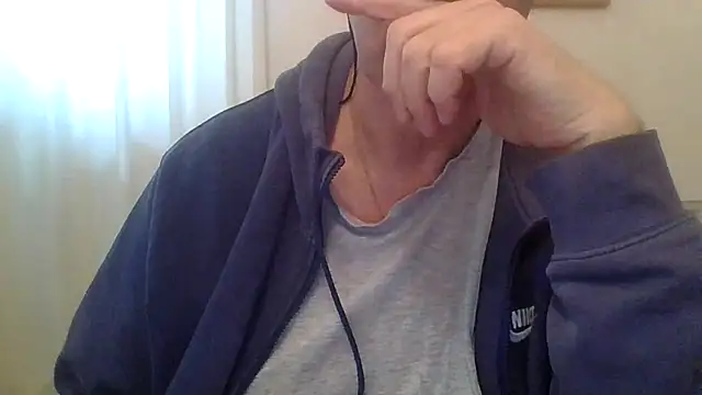 عرض كام ANONIMO7735