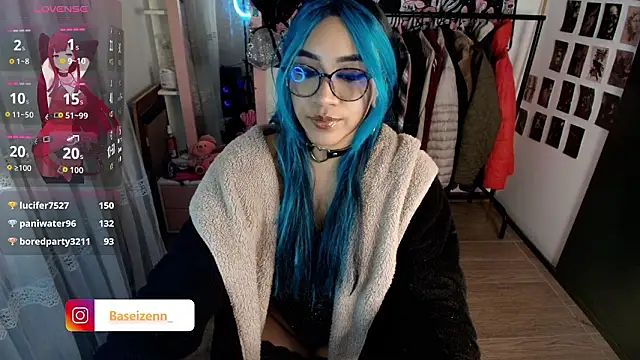 exodiakinky2's Live XXX Chat