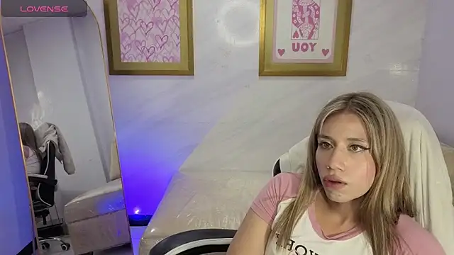 Evy_Luxx_v: вебкам-шоу