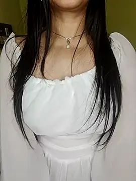 Chatroom XXX en direct de Ishaa_03