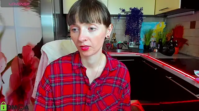 TayanaJons Chat XXX in diretta