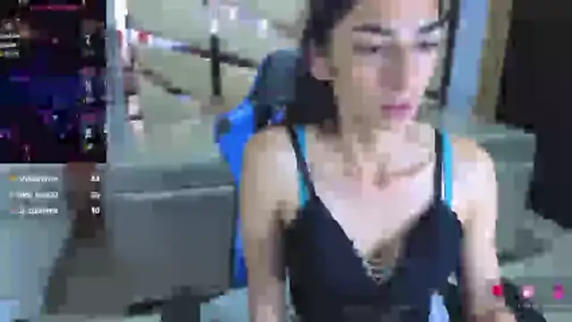 Maily_a_ Adlı Modelin Canlı XXX Sohbeti