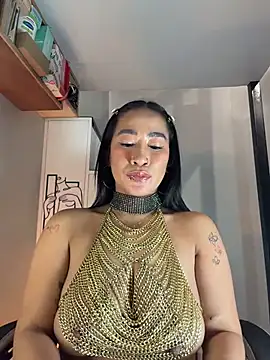 AsianMilfSheryl live XXX chat