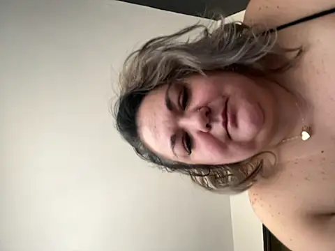 Chat XXX Live MikyVesela