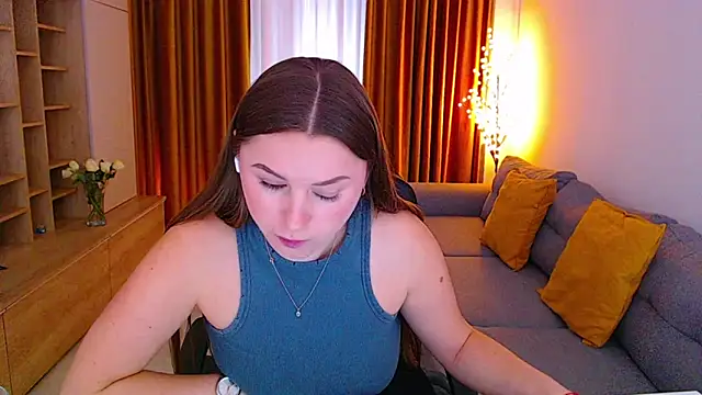 XXX chat uživo modela _Mia_Adams