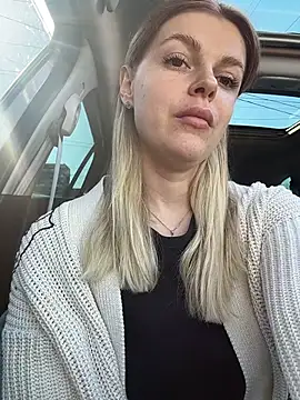 HarrietDart Chat XXX in diretta