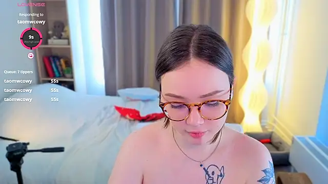 MilenaSaint's Live XXX Chat