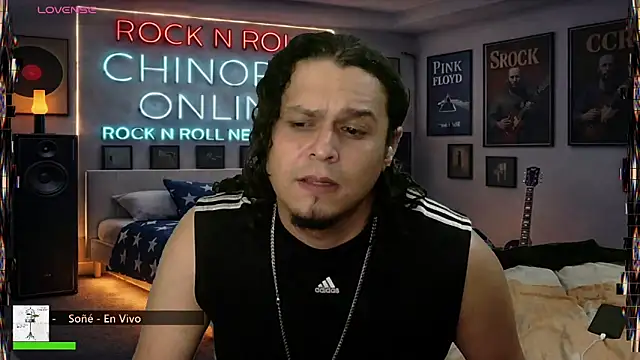 chino_roz: διαδικτυακό σόου στην κάμερα