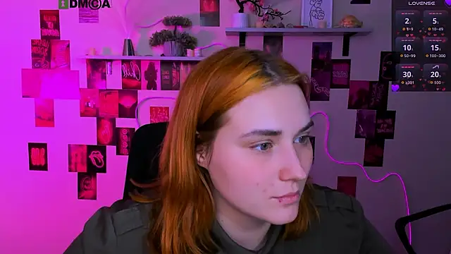 Pokazy przed kamerką – casey_meow_