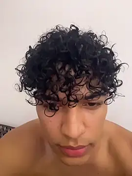 jamescurly00 – Kamerová šou