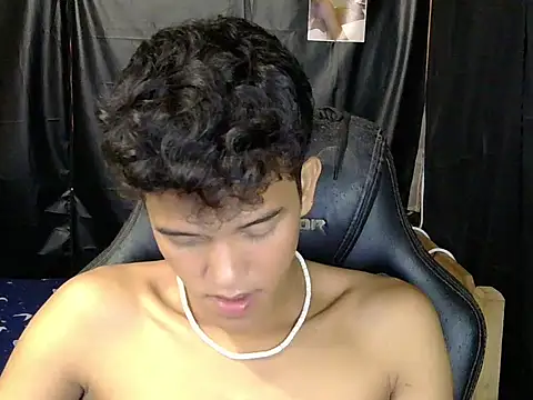 hugekenbigcock Webcamshow