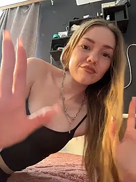 Chat XXX en directo de MilaMoone