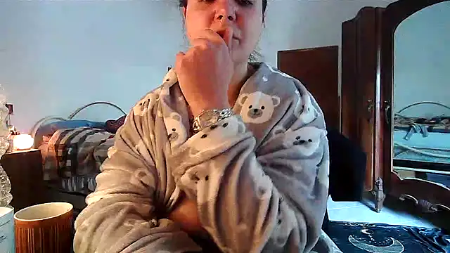 AliceBehind's Live XXX Chat