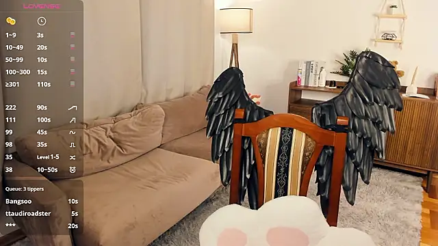 LaureMestler Show in webcam