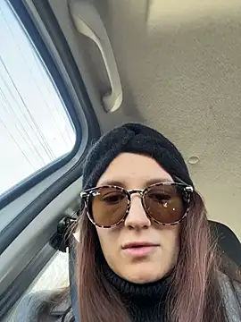 OliviaMuur's Live XXX Chat