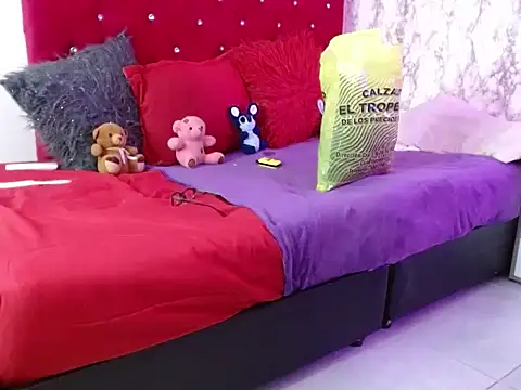 AlexaFontana: διαδικτυακό σόου στην κάμερα