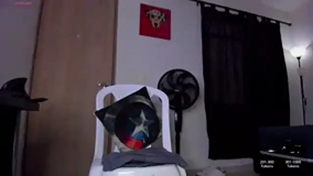 Czat XXX na żywo – Cloudy_pigDude