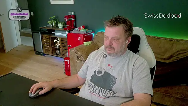 SwissDadbod webkamerás műsora