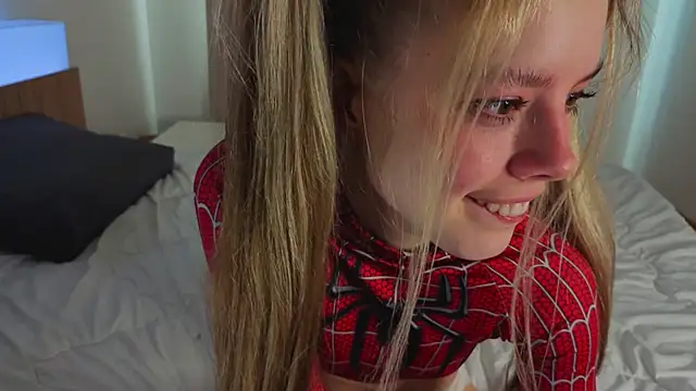 TiffinyMergist: онлайн-секс-чат