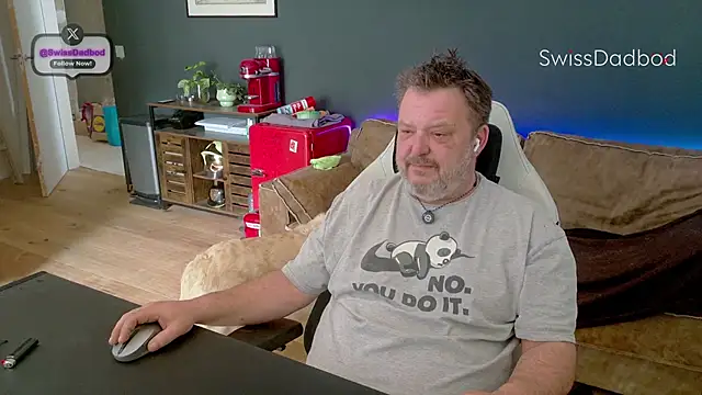 SwissDadbod's Live XXX Chat