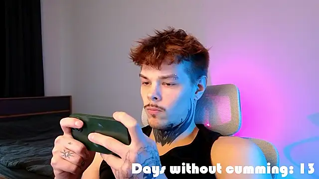 DENIS_HERE webcam show