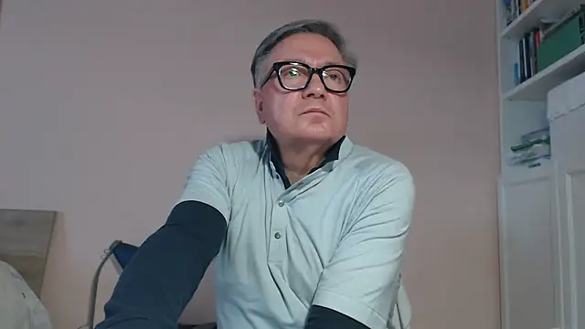 Pokazy przed kamerką – YOU6me